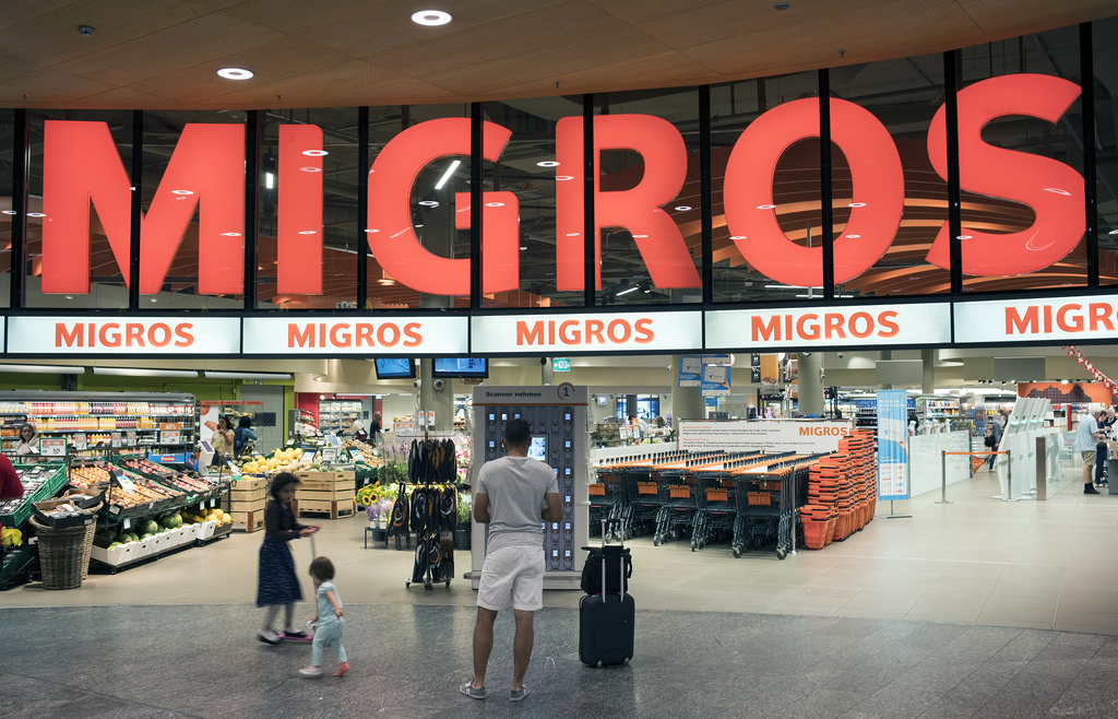 Супермаркета мигрос. Migros. Migros (Швейцария). Мигрос СПБ. Магазины техники в Швейцарии.